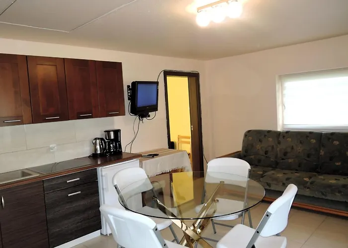 House Near D Bie Lubczyna (Goleniow)